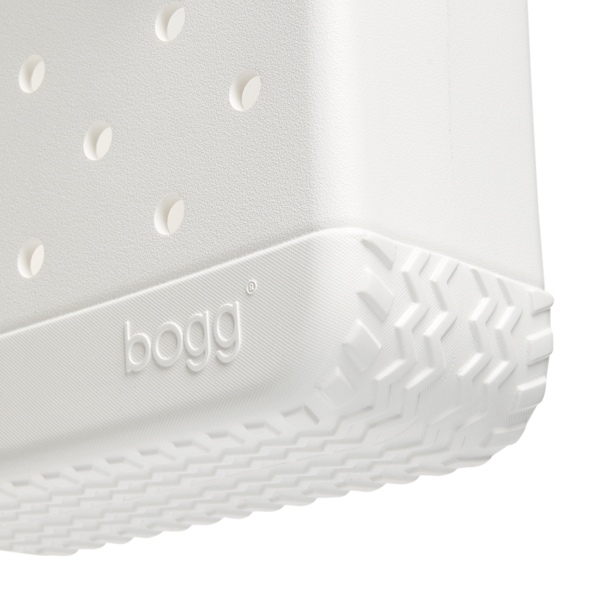 Bitty - For Shore White P9